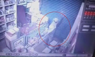 কী কাণ্ড! চুরির পর CCTV ক্যামেরাকে বুড়ো আঙুল দেখিয়ে তুমুল নাচ চোরের! ভাইরাল ভিডিও
